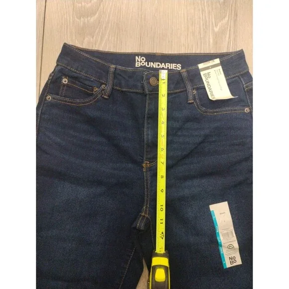 No Boundaries | Stretch Denim | Bootcut Jeans | Size 6 | NWT - Picture 11 of 12